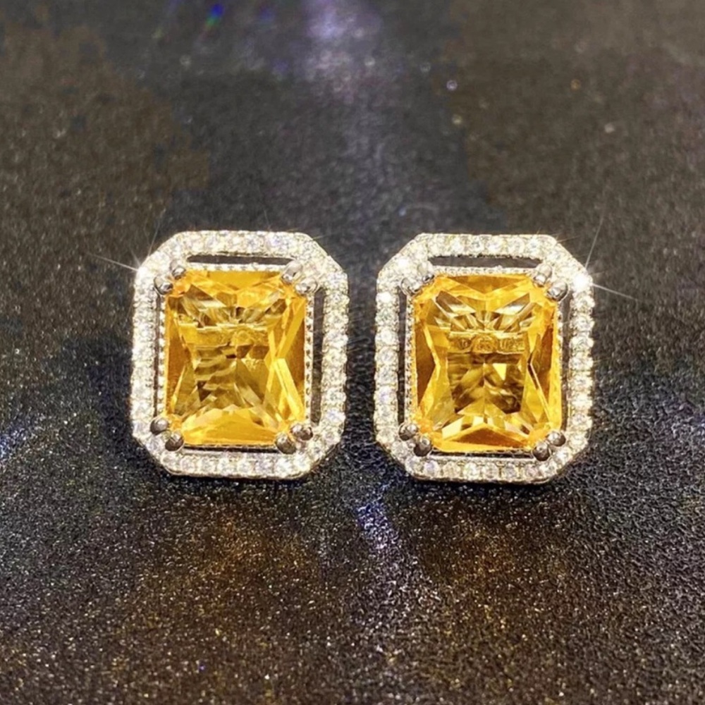 NEW Citrine Cubic Zirconia Silver Stud Earrings - Picture 4 of 5